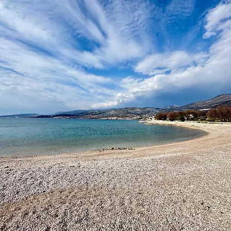 **casa Del Sole** بيت شباب