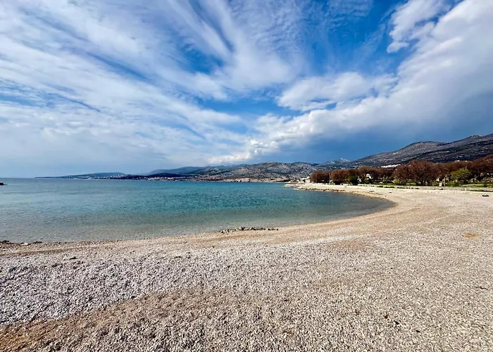 **casa Del Sole** بيت شباب